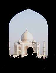 taj07.jpg (3679 Byte)