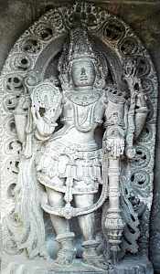 belur10.jpg (11698 Byte)