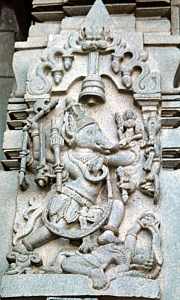 belur11.jpg (12139 Byte)