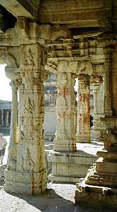 hampi15.jpg (10406 Byte)