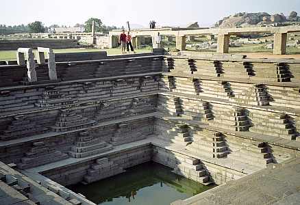 hampi17.jpg (25322 Byte)