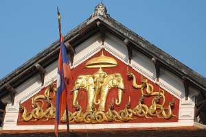 luang02.jpg (12052 Byte)