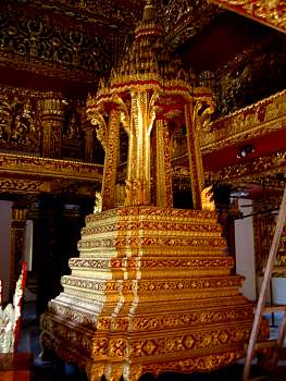 luang05.jpg (22551 Byte)