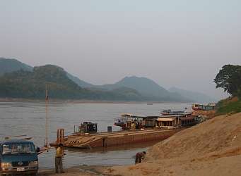 luang13.jpg (8825 Byte)