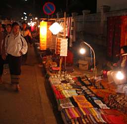 luang15.jpg (10864 Byte)