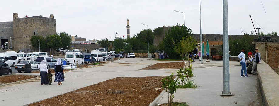 diya11.jpg (75747 Byte)